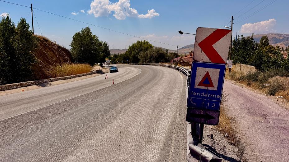 Afyonkarahisar'da Boya Dökülen Yol İçin Acil Çözüm Bulundu