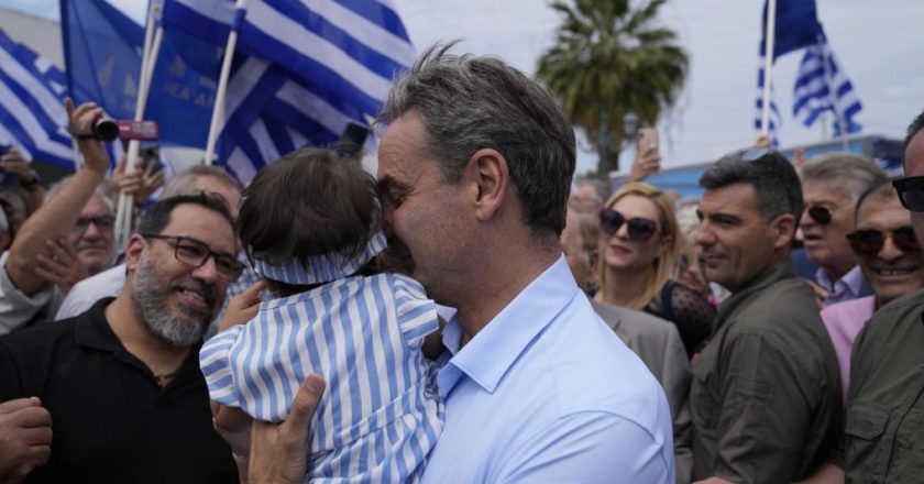 Yunanistan’da doğum oranları son 92 yılın en düşük seviyesinde;  Hükümet çözüm arıyor