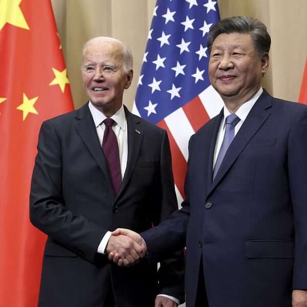 Biden, Beyaz Saray’dan ayrılmadan önce son kez Xi Jinping ile görüştü