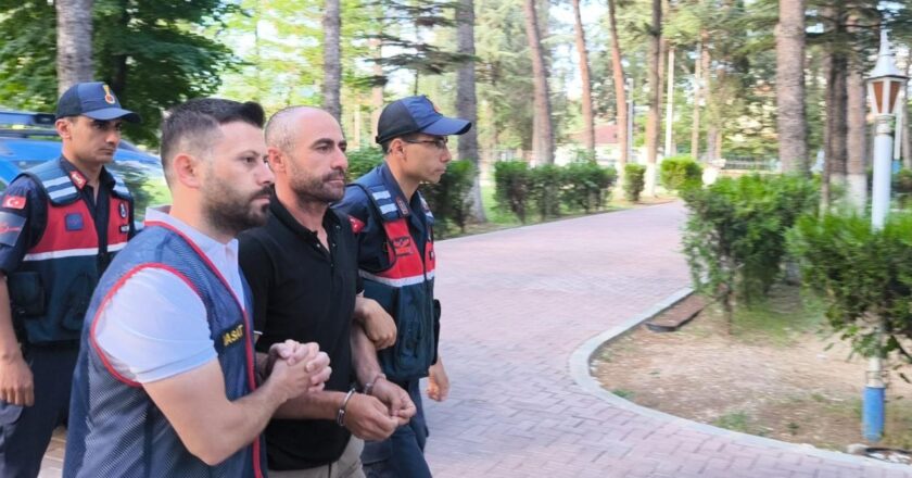 Denizli’de 5 adresten 140 kez hırsızlık yapan şüpheliler yakalandı