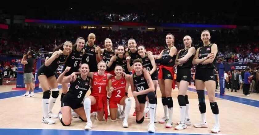 A Milli Kadın Voleybol Takımı parkeye çıkıyor! Filenin Sultanları maç takvimi ve puan durumu! 9 Temmuz 2025 Milletler Ligi maçı saat kaçta, hangi kanalda?