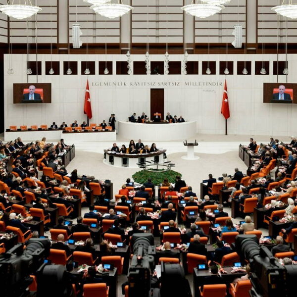 Tepkilerin odağındaki ‘zeytinlik teklifi’ Meclis’te: 11 madde daha kabul edildi – Son Dakika Türkiye Haberleri