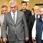 Bakan Memişoğlu, yaralanan orman işçisini hastanede ziyaret etti