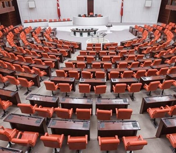 18 Yaş Altı Suç Düzenlemesi Yargı Paketinden Çıkarıldı