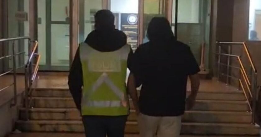 Bıçaklı trafik kuralı ihlalcisi tutuklandı