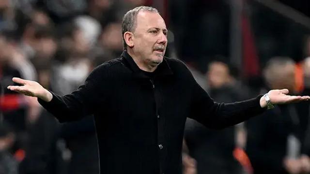 Beşiktaş’ta sular durulmuyor! Sergen Yalçın’dan istifa kararı